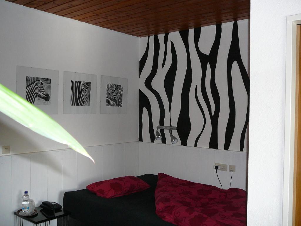 Hotel Noll Remscheid Room photo