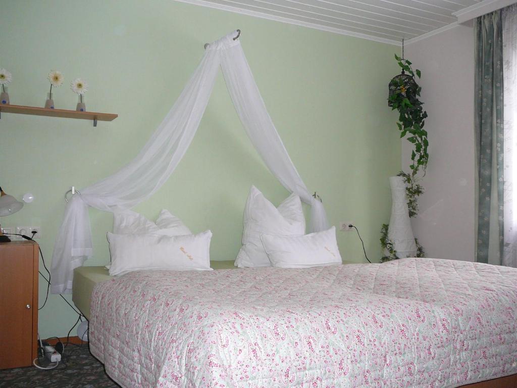 Hotel Noll Remscheid Room photo